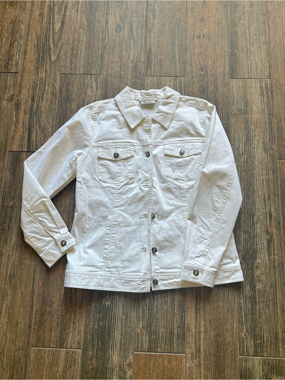 Brand new Denim & Co White Denim Jacket